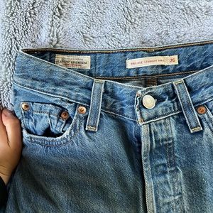 Levi’s jeans! Ribcage Straight Ankle